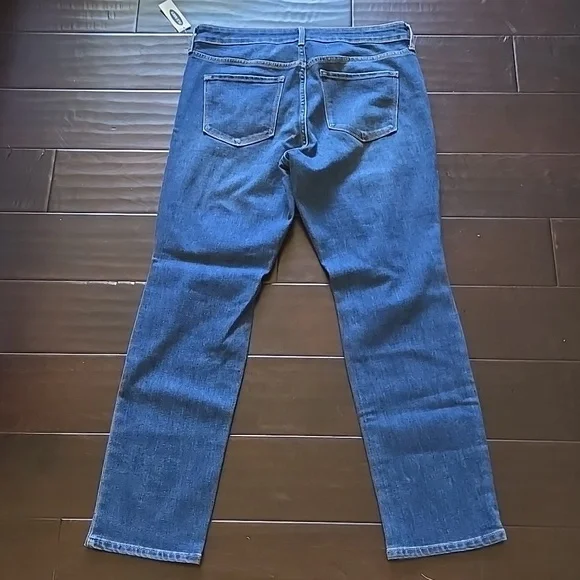 NEW Old Navy Power Slim Straight Zip Fly Mid-Dark Wash Distressed - 8S - Picture 5 of 15